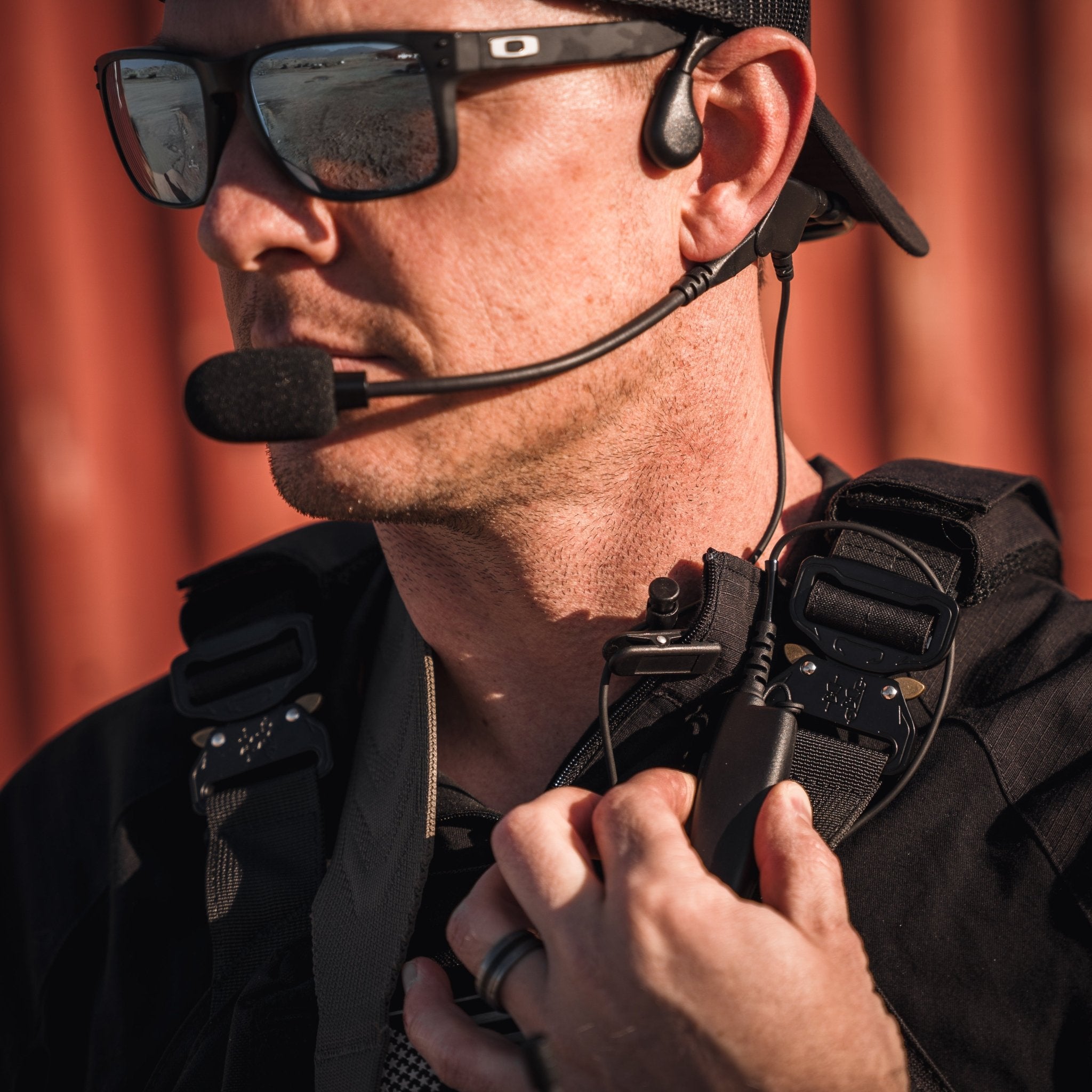 Sheepdog HS1 - QD Tactical Comms System, Motorola APX - Sheepdog Microphones