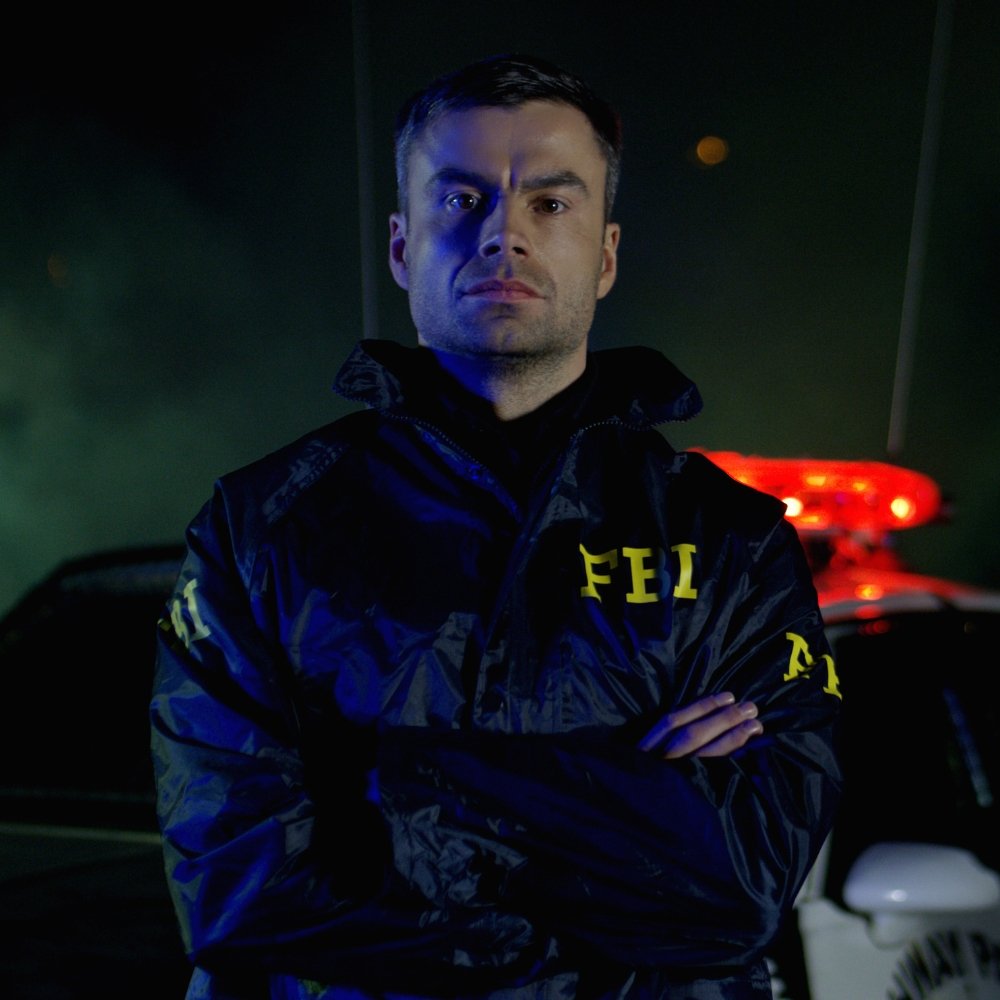 Hawk Lapel Mic EP1334EC with Easy Connect Adapter, Motorola APX - Sheepdog Microphones