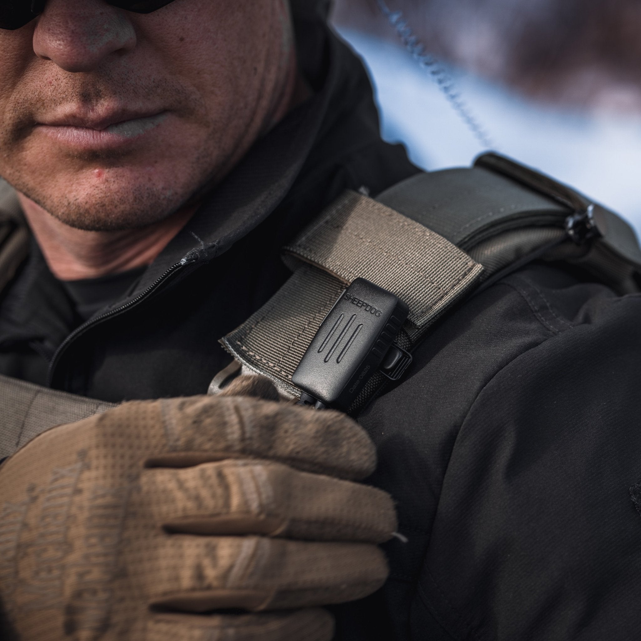 CYCLONE2™ Waterproof (IP67) PTT/Mic, Quick Disconnect, HDLO Earpiece (ALLIGATOR Clip) - Sheepdog Microphones