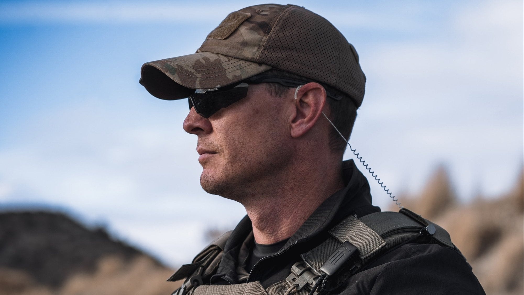 CYCLONE2™ Waterproof (IP67) PTT/Mic, Quick Disconnect, HDLO Earpiece (ALLIGATOR Clip) - Sheepdog Microphones